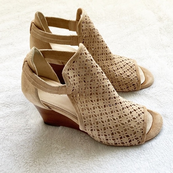 Tan Cole Haan Grand OS Edie Wedge Suede Bootie, size 8 - Picture 4 of 11